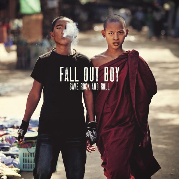 Обложка песни Fall Out Boy - My Songs Know What You Did In The Dark (Light Em Up)