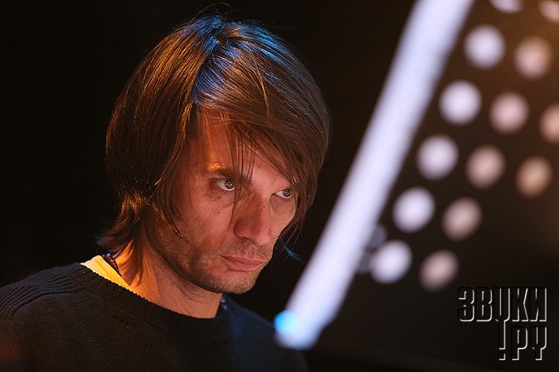 Гитарист Radiohead поделился синглом со своего будущего альбома арабской музыки